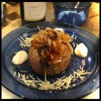 Caramelized Onion-topped Steaks W/ Creamy Horseradish Sauce_image