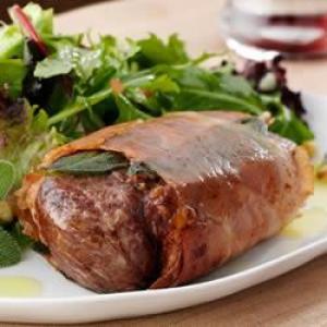 Lamb Chops with Prosciutto and Salad_image