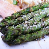 Roasted Asparagus With Pesto_image