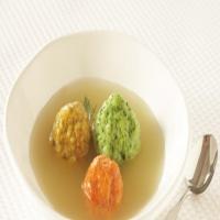 Tricolor Matzo Ball Soup_image