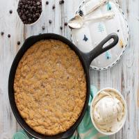 High-Altitude Bacon Chocolate Chip Cookie Skillet_image