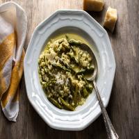 Risotto with Asparagus and Pesto image