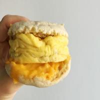 Easy Microwave Breakfast Sandwich_image