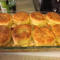 Quick Homestyle Chicken and Biscuits_image