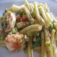 Casereccia pasta with zucchini and shrimp_image