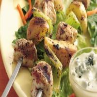Grilled Buffalo Chicken Kabobs Salad_image