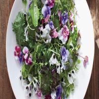Green Salad with Edible Flowers_image