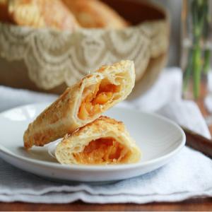 Mini Apricot Pies Recipe - Food.com_image