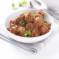 Meatballs with spicy chipotle tomato sauce_image