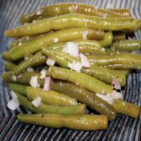 Green Beans With White Wine and Garlic Vinaigrette_image