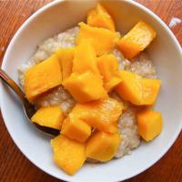 Mango with Sticky Coconut Rice (Kao Niaw)_image