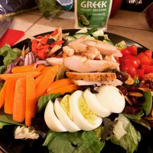 Harvest Salad from Oikos®_image