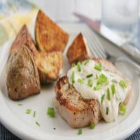 Pork Chops with Creamy Chive Sauce_image