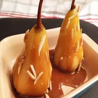Poached Pears with Caramel Sauce_image