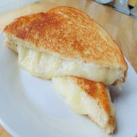 Vidu's Fancy Grilled Cheese_image