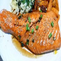 Pan Seared Salmon With Tare Sauce_image