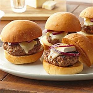 Beef and Brie Sliders_image