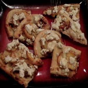 Aarsi's Ultimate Peach and Goat Cheese Pizza image