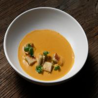 Tomato Sweet Potato Bisque with Pesto Grilled Cheese Croutons_image