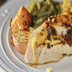 Chicken with Roasted Garlic Potatoes_image