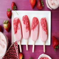 Strawberry Horchata Pops image