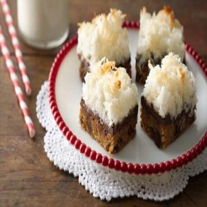 Brown Butter Blondies with Macaroon Topping_image