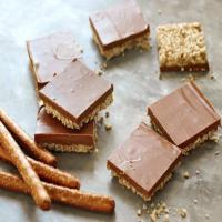 No-Bake Chocolate-Pretzel-Peanut Butter Squares image
