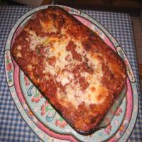 Three-Cheese Lasagna With Italian Sausage_image