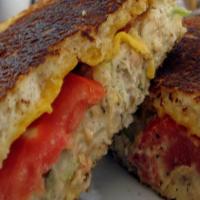 Pesto Tunafish Melt Sandwich_image