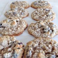 Raisin Oatmeal Cookies image