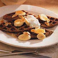 Power Waffles with Yogurt, Bananas and Almonds_image