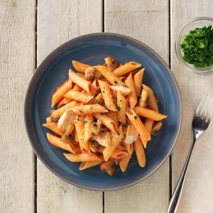 Gluten Free Penne with Chicken and Vodka Sauce_image
