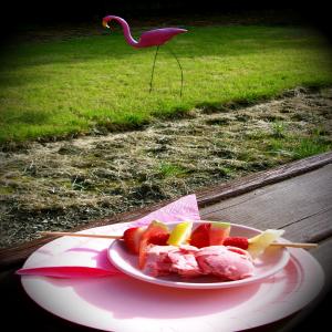 Pink Flamingo Fun 'n' Fruity Kabobs C/O --Tasty Dish--_image