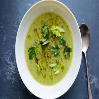 Celery-Leek Soup With Potato and Parsley_image