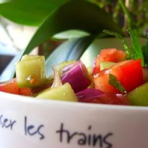 Tomato, Cucumber and Red Onion Salad with Mint_image