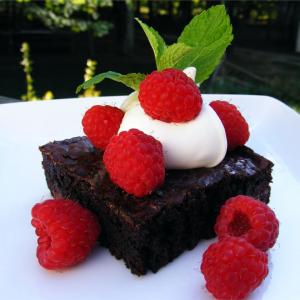 Berries 'N' Cream Brownies_image