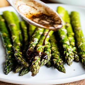 Oven Roasted Asparagus with Balsamic Browned Butter_image