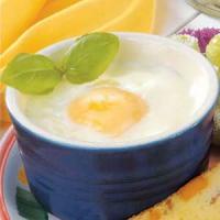 Baked Eggs with Basil Sauce image