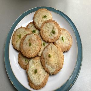 Coconut and Lime Shortbread Snaps image