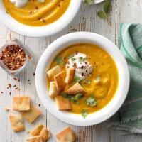 Vegan Squash Soup with Naan Croutons_image