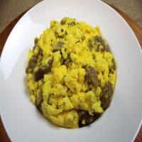 Quick and Simple Scrambled Eggs with Sausage and Cheese!_image