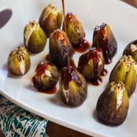 Stuffed Figs with Goat Cheese_image
