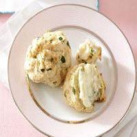 FLUFFY HERB DROP BISCUITS_image