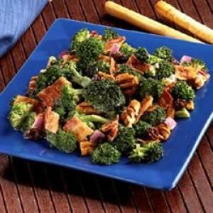 Broccoli-Raisin Salad_image
