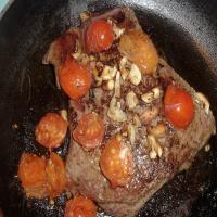 Sirloin Steak with Tomatoes and Garlic (for 1 double for 2)_image