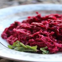 Shredded Beets With Thick Yogurt_image
