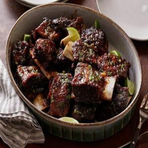 Oven-Baked Short Ribs with Porter Beer Mop_image
