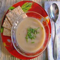 Creamy Leek and Potato Soup_image