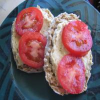 Nan's English Muffin, Hummus, & Tomato Sandwich ( Ww )_image