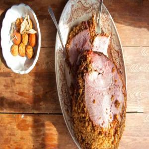 Baked Ham with Golden Breadcrumbs_image